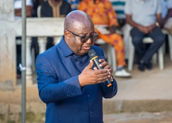 Insalubrité et occupation anarchique : Adrien Nguema MBA face à deux défis colossaux de l’embellissement de la capitale gabonaise Libreville