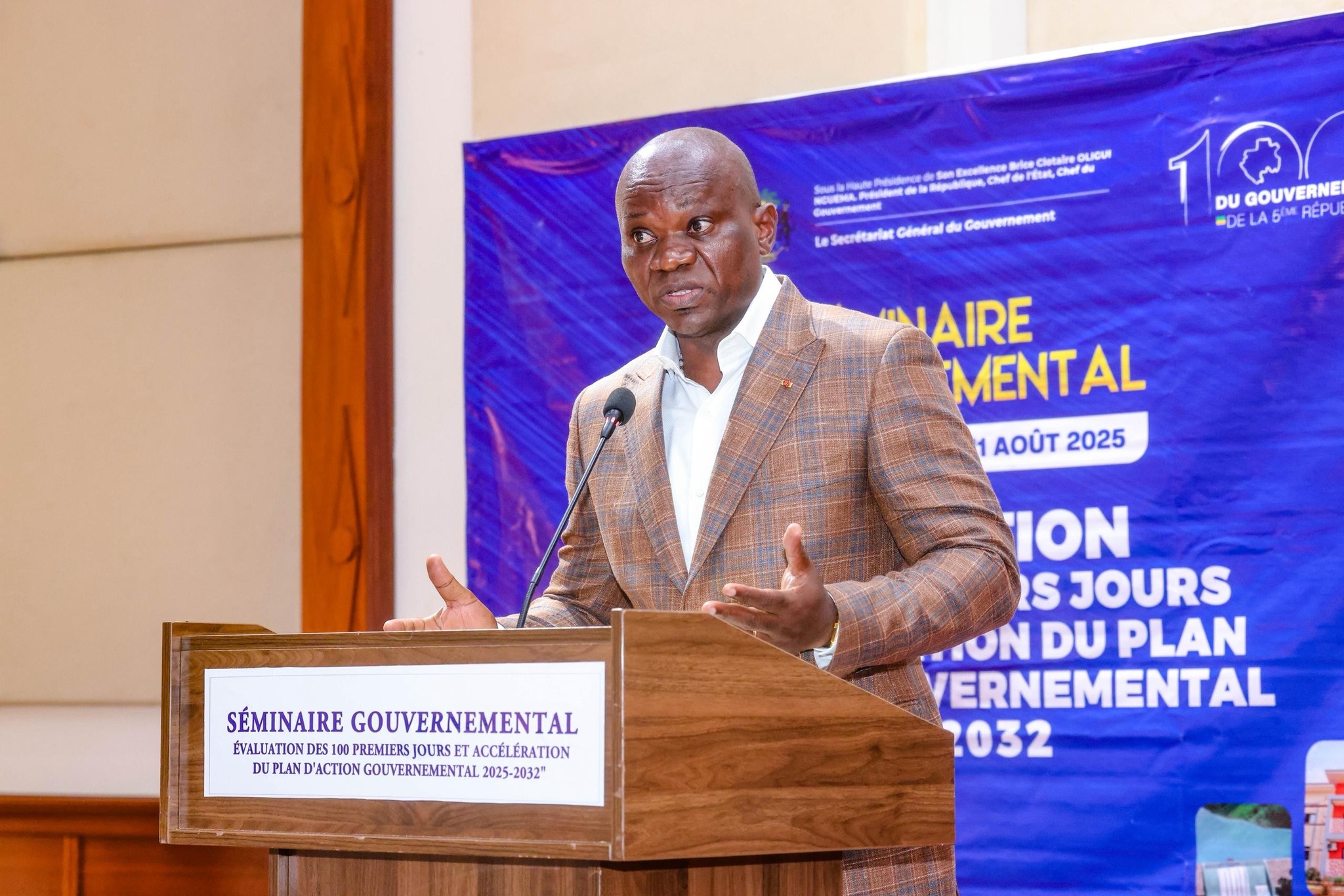 Gabon/Brice Clotaire Oligui Nguema fixe le cap : “Dans la Vᵉ République, seule la performance compte”