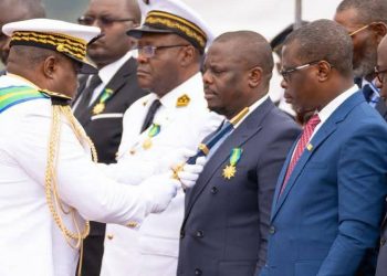 Gabon/Luther Abouna promu chevalier de l’Ordre national de la Libération – un hommage mérité au service de la Nation