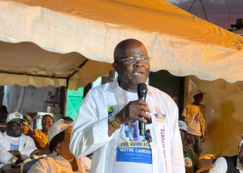 Gabon/Meeting de clôture : Paul Ngome Ayong fait vibrer le 5ᵉ arrondissement pour une victoire assurée au 2ᵉ siège